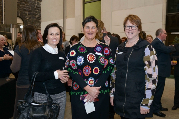 gallery/2015 VRCLP combined program day/lizcrothers_0443-tn.jpg